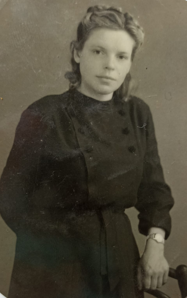 Лебедева Т.Ф. 1947.jpg